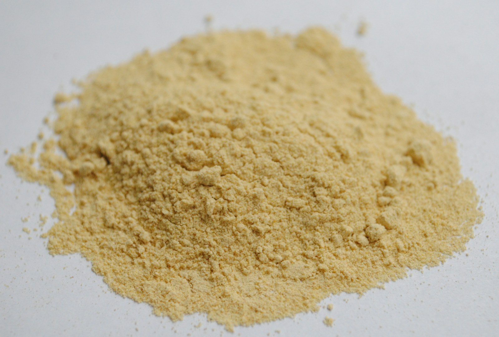 Maca roja en polvo para una guía sobre maca para libido mujer
