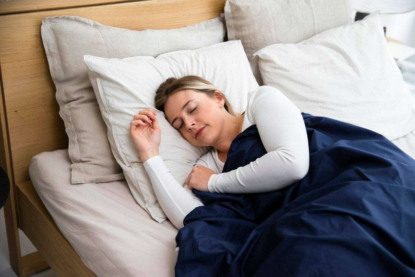 Dormitorio en calma para una guía sobre despertarse a las 3 de la mañana